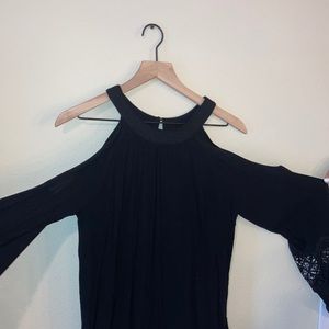 EXPRESS small women’s open shoulder shirt